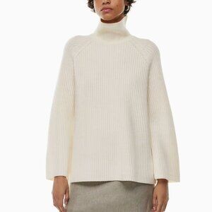 NWT Aritzia Ursa sweater